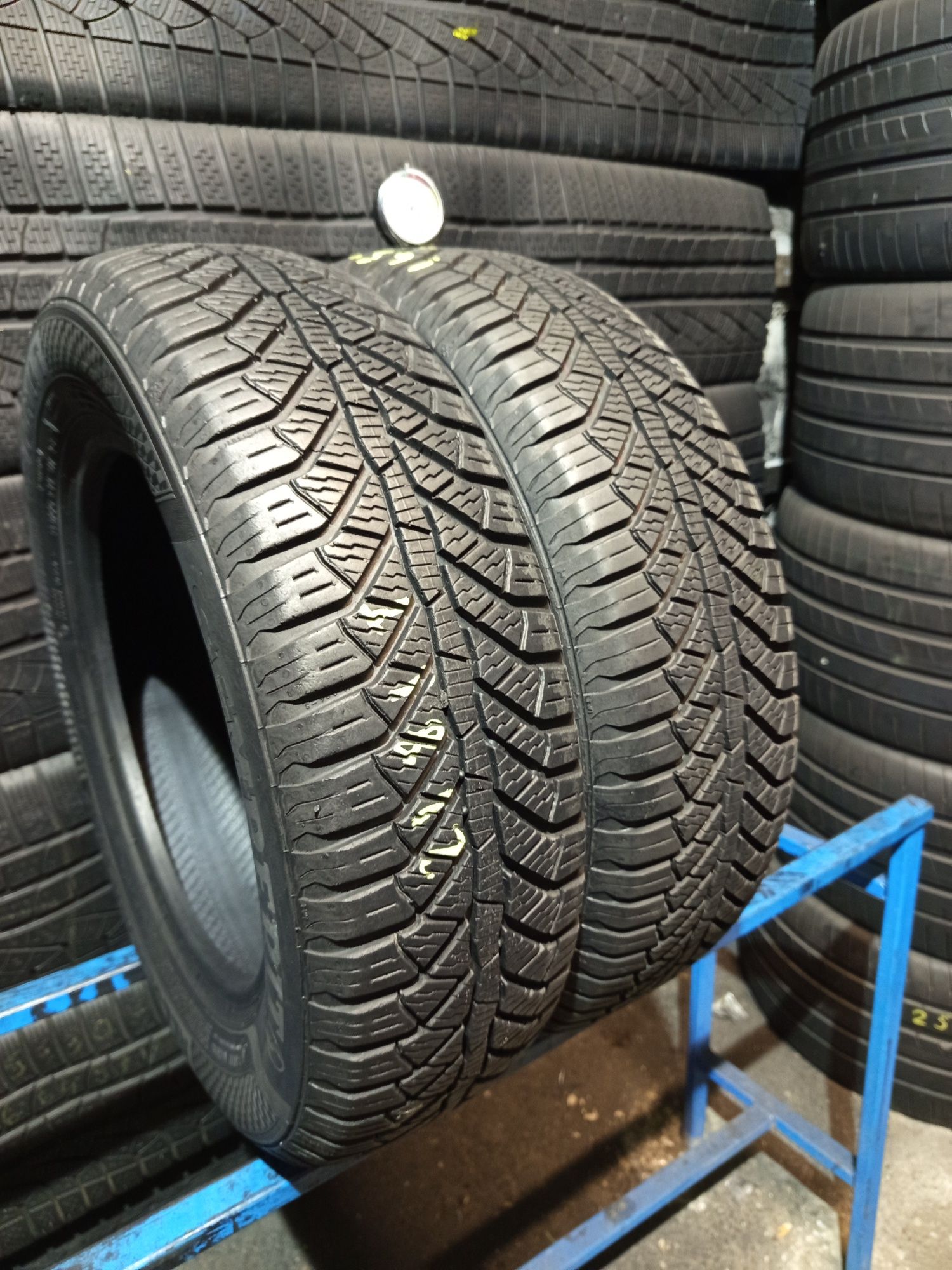 165/70R14 Semperit AllSeason-Grip