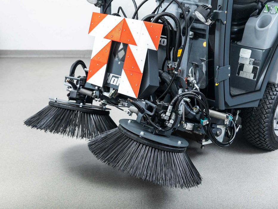 Zamiatarka Komunalna 4x4 HAKO CITYMASTER 650 - 2022r 594h STAN IDEALNY