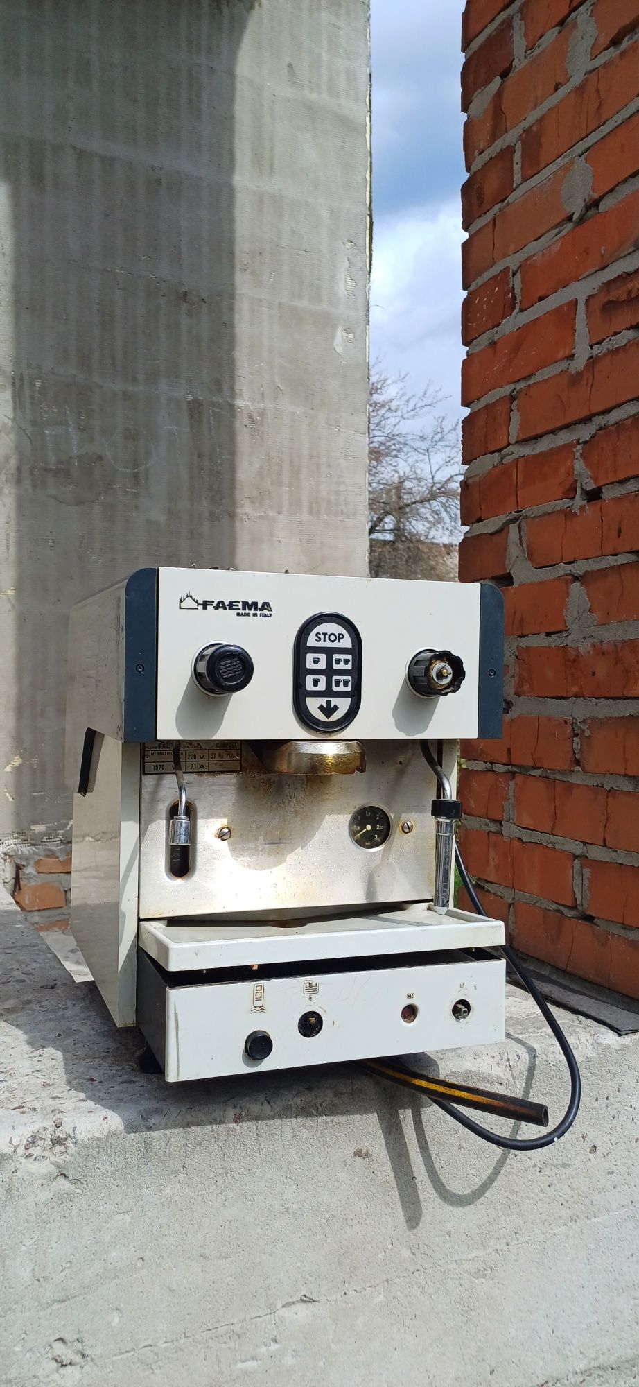 Кофемашина Faema compact