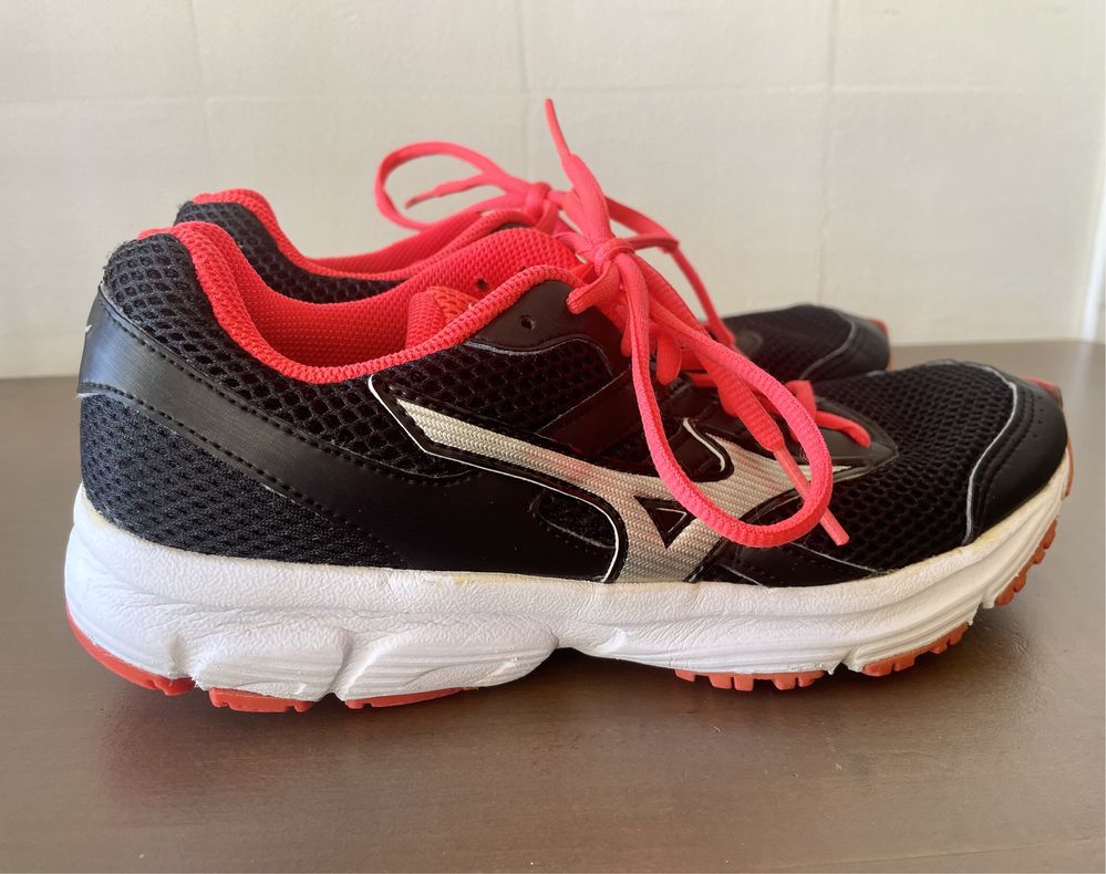 Sapatilhas Mizuno Spark N