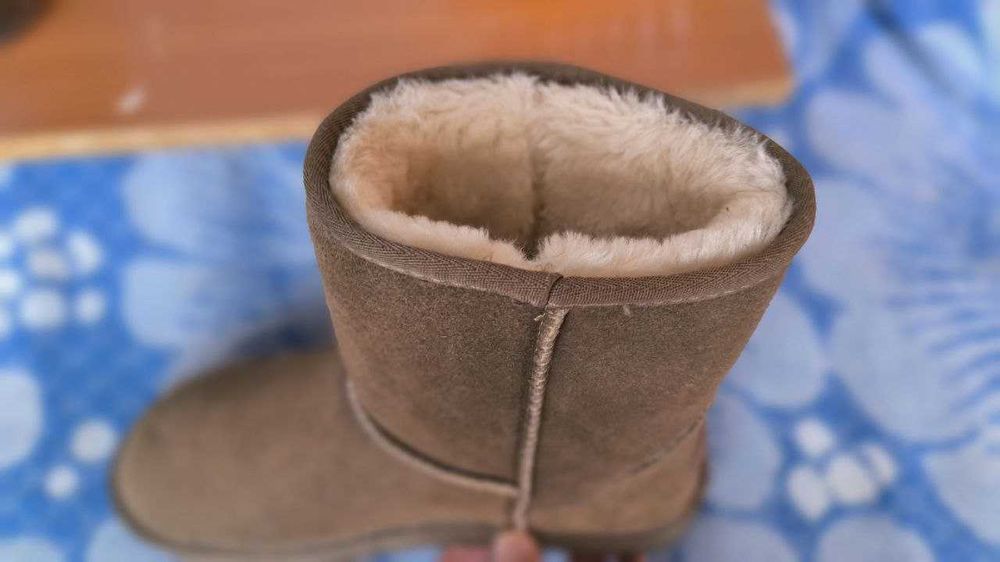 Зимні чоботи жіночі, угги. 40 розмір UGG