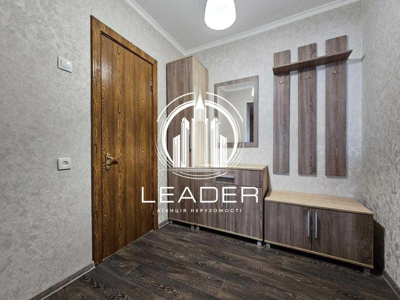 3 к. 86 м2, Григоренко, 33/44, м. Позняки 5 мин. Свободна.