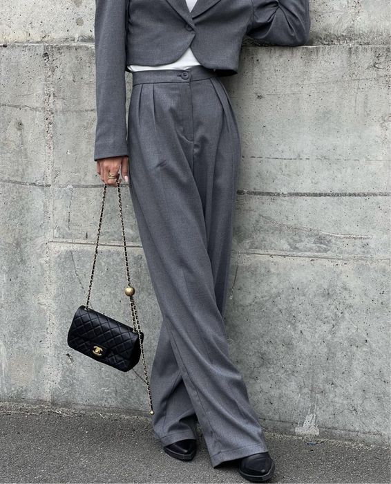 Костюм брючный Cher17