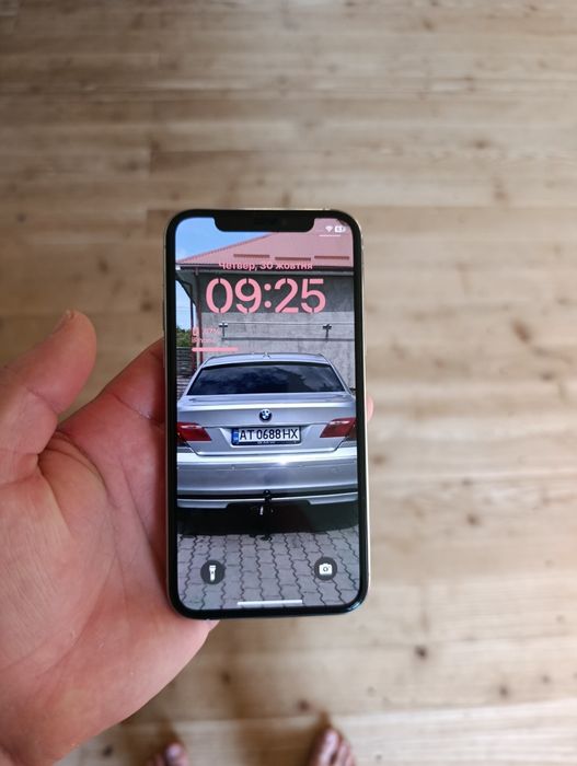 iPhone 11 pro ideal stan