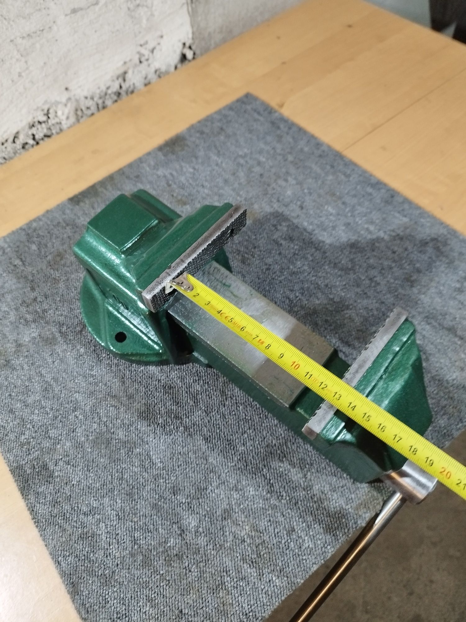 Imadło  100 mm .