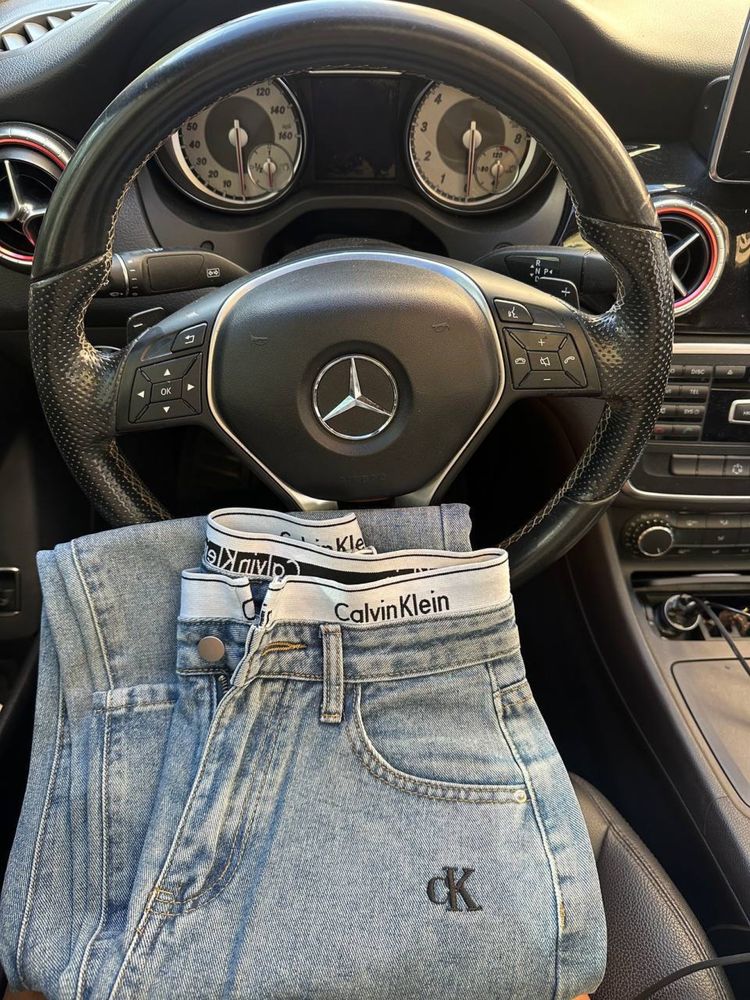 Джинси Calvin  кельвин