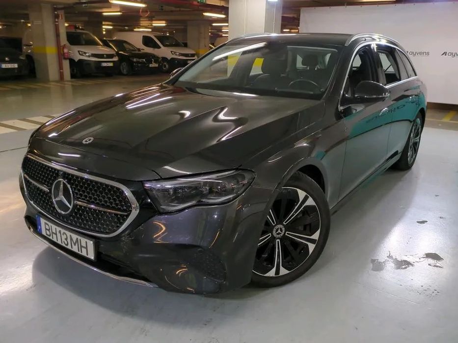 Mercedes-Benz E 300 Standard