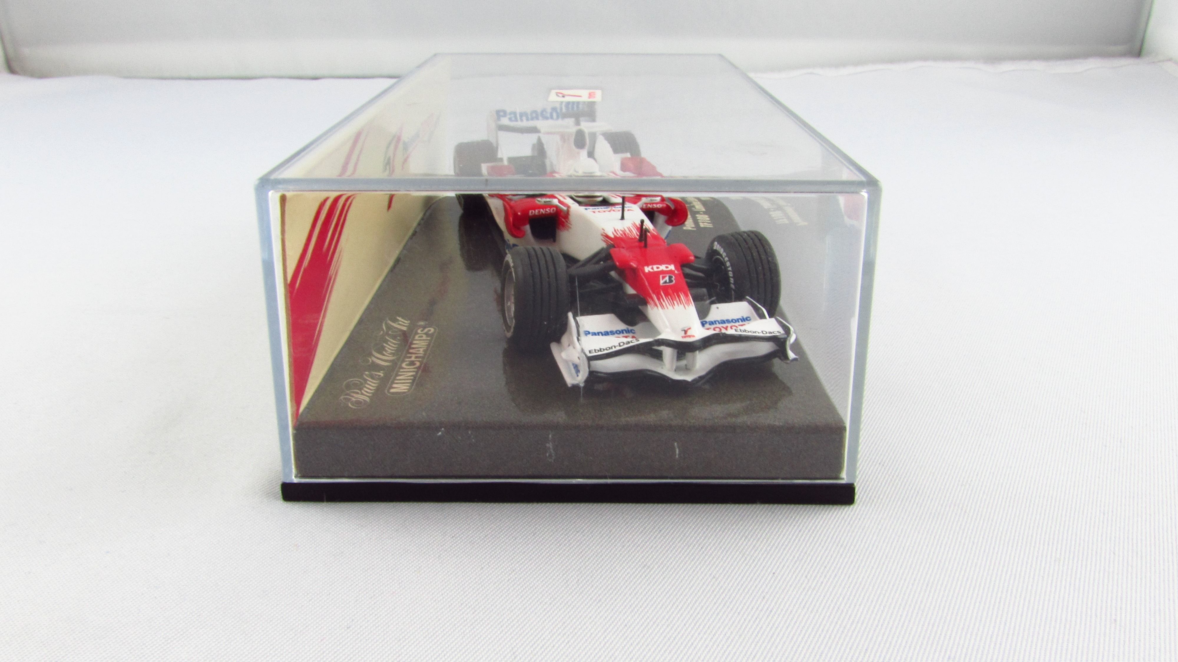 MINICHAMPS - Panasonic Toyota Racing TF108  F1 Formuła 2008 Model 1:43