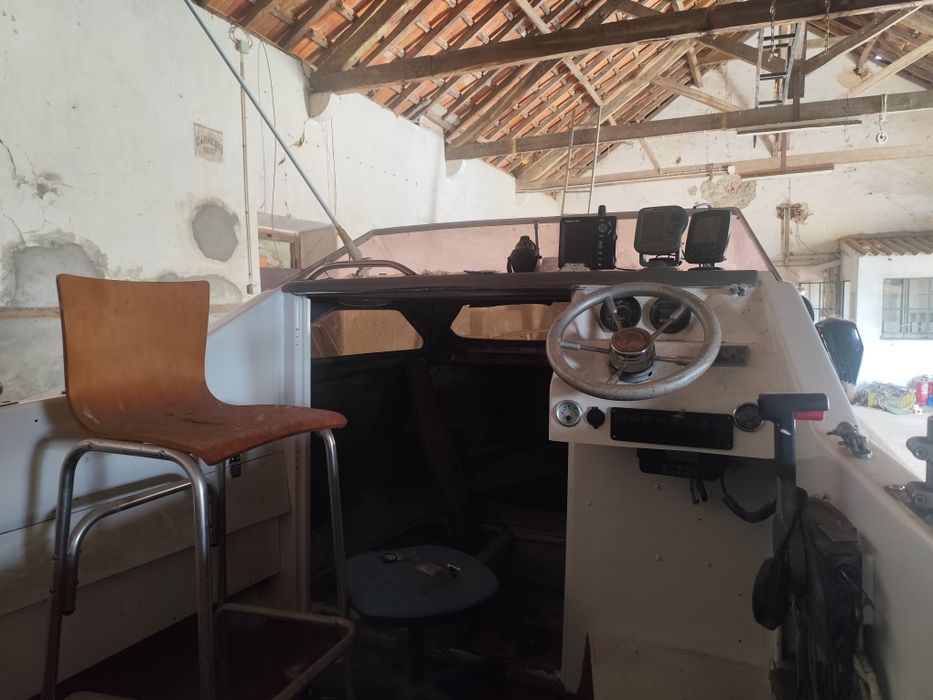 Vendo ou troco barco argus 535c por jeep