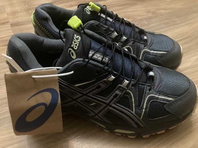 зимние кроссовки Асикс  на 39 размер