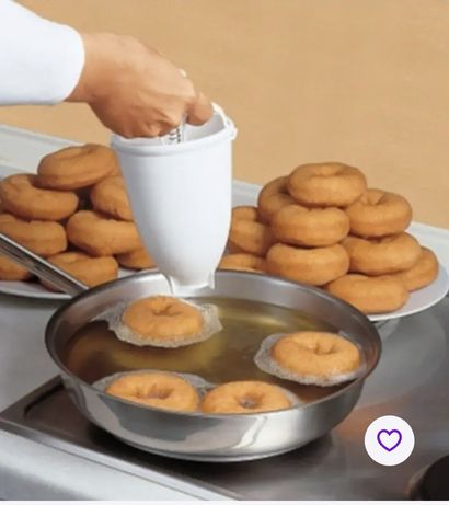 Дозатор-форма для приготування пончиків і донатів
Висота
180 мм
Діамет