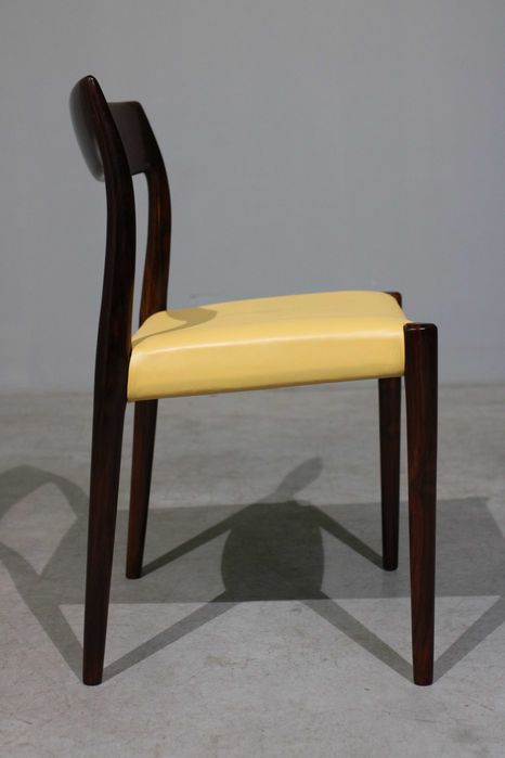 Cadeiras Niels O. Moller 77 em pau santo|  Mid-Century