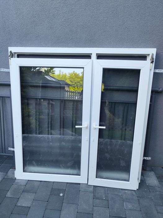 Okna z demontażu z ościeżnicą