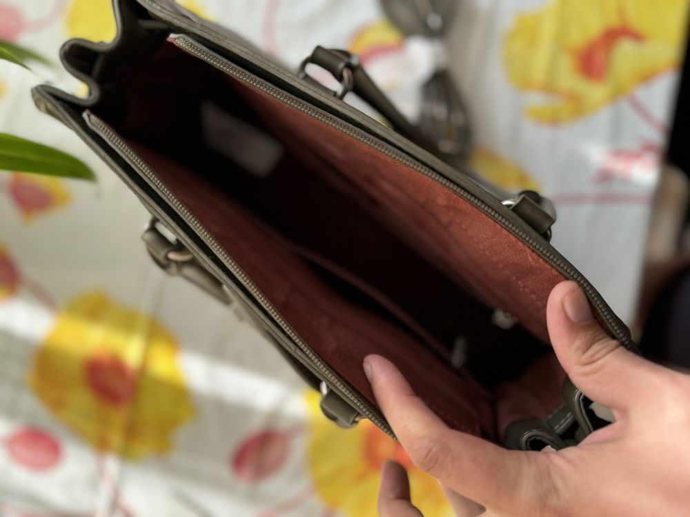 Продам дві сумки нові
