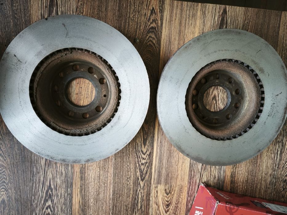 Гальмівний диски передні шкода А7