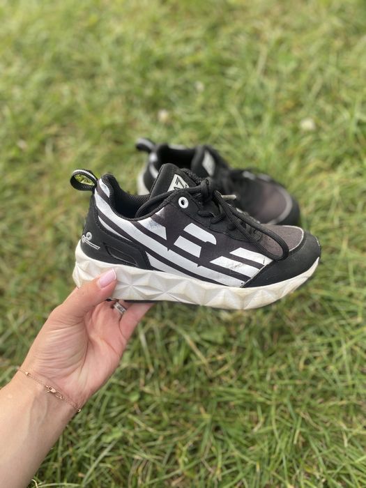 Фірмові кросівки 13 розмір (31) ea7 emporio armani