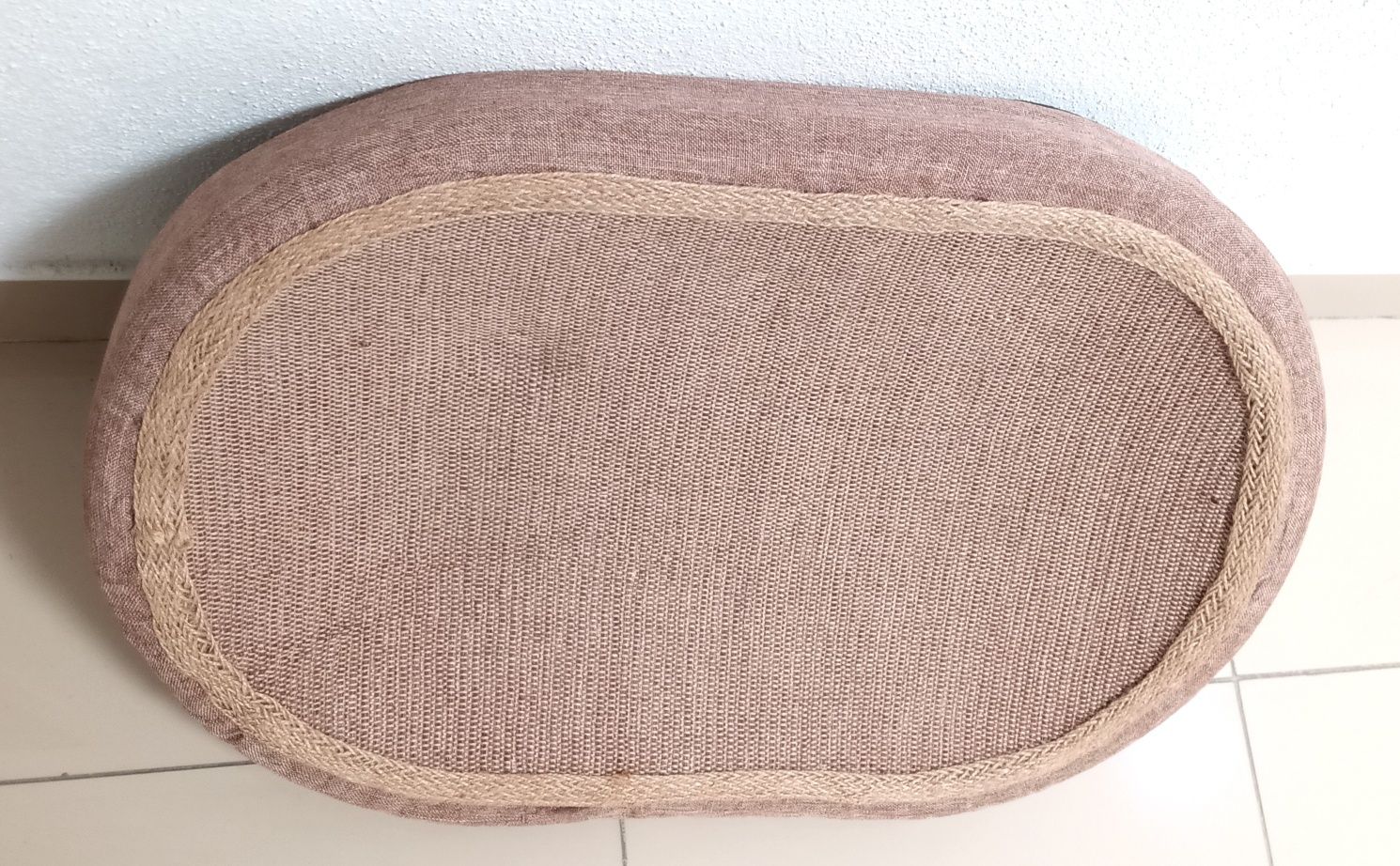 Alcofa / cama / arranhador para gato