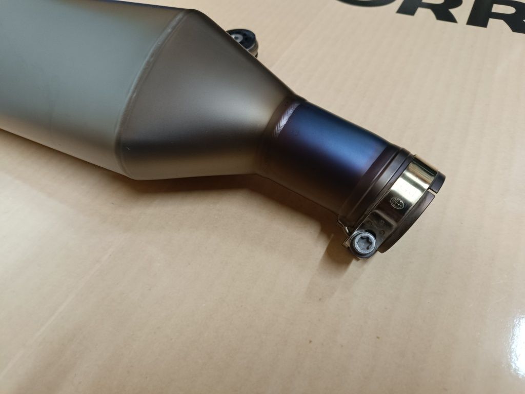 Ponteira Akrapovic BMW S1000XR K69 - como NOVA