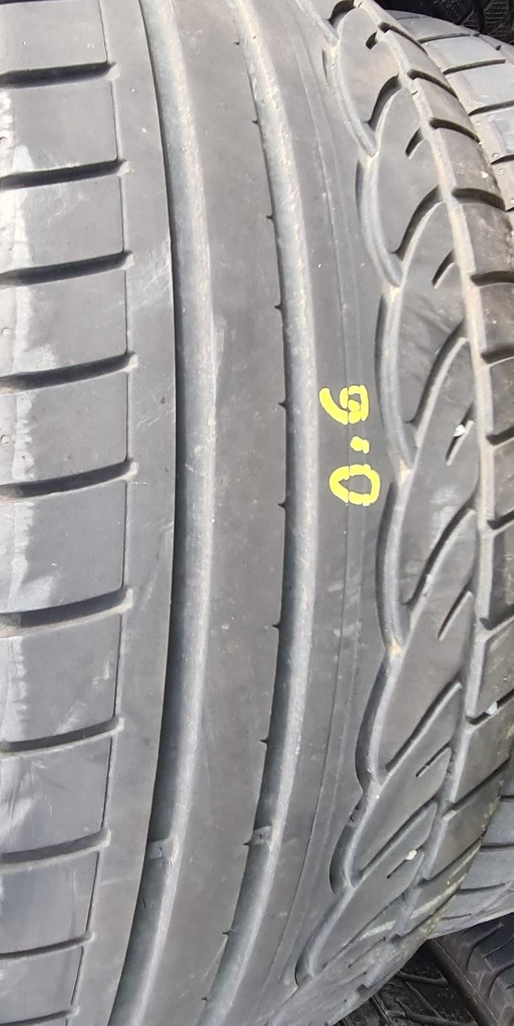 Opony osobowe 235/55R17 Dunlop *S