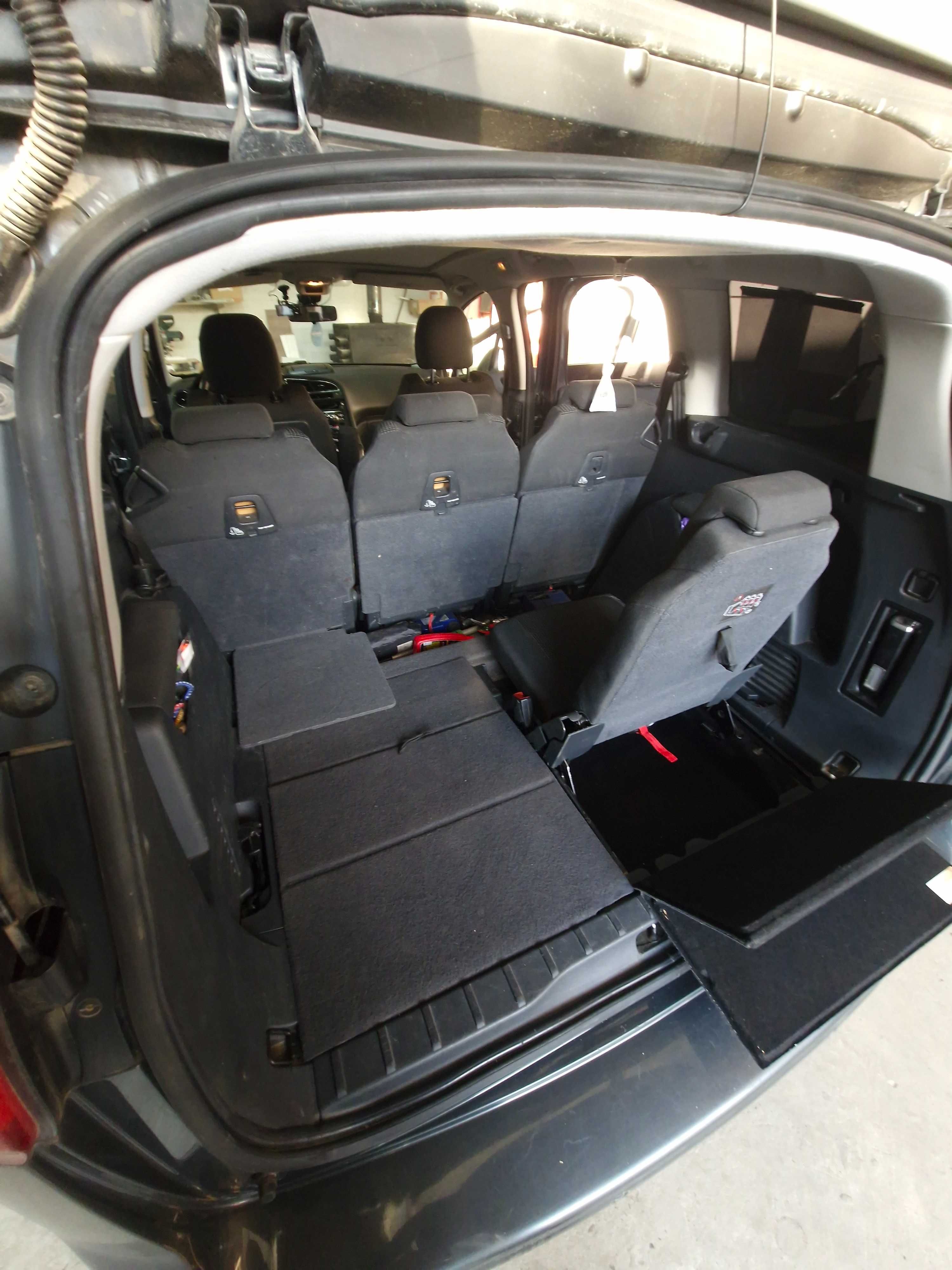 Peugeot 5008 2013