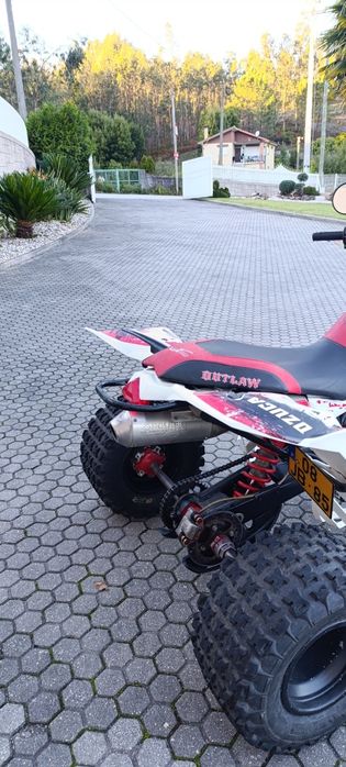 Vendo Polaris outlaw by KTM 525