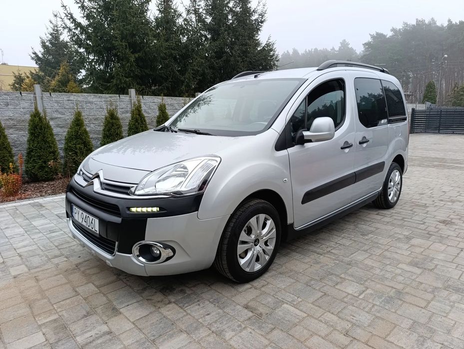 Citroën Berlingo do przewozu niepełnosprawnych inwalidzki rampa wersja XTR