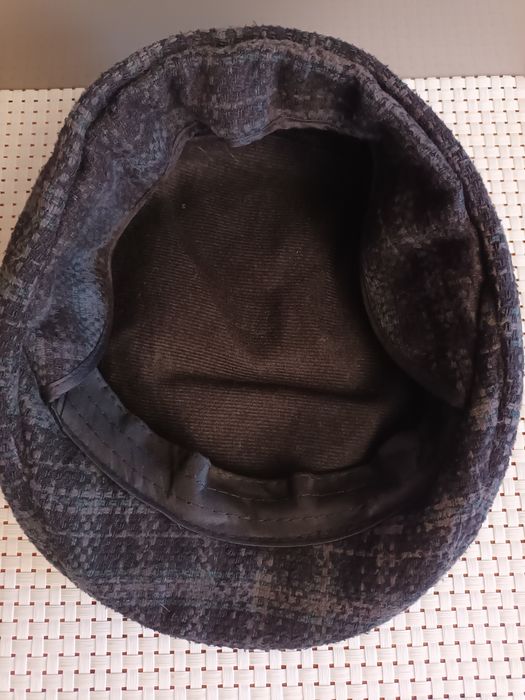 Kasztet męski w kratę ( ochrona uszu ) rozm 58