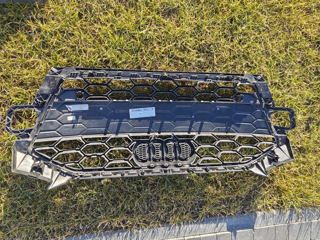Решетка решітка радіатора ауди а4 Б9 Audi A4 B9 8w0853651eb