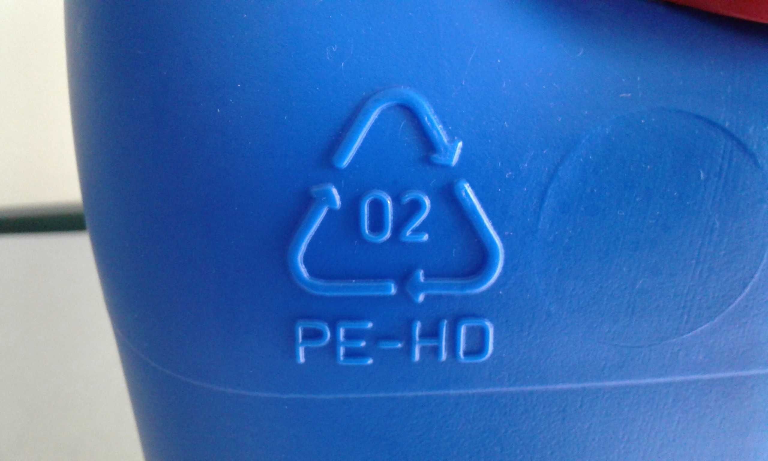 pojemniki plastikowe 20l