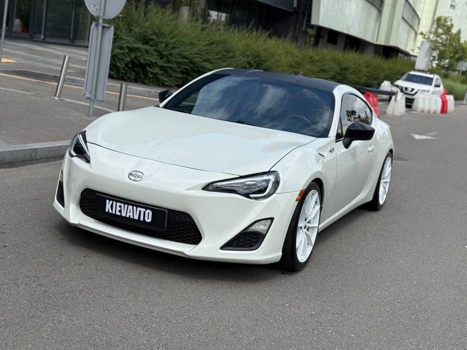 Scion FS-R 2015 рік, 112 тис км, 2.0 бензин
