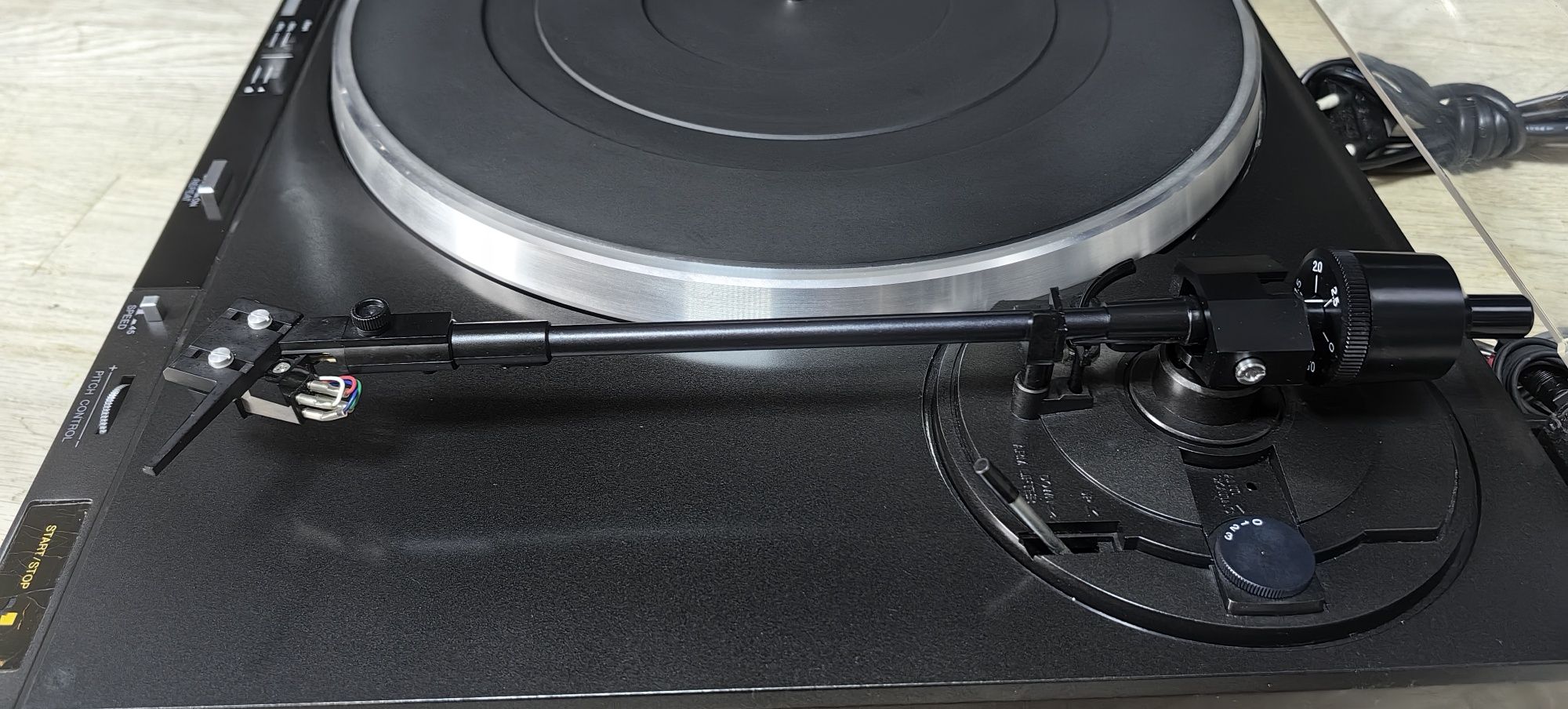 Вініловий програвач Sanyo TP 1400