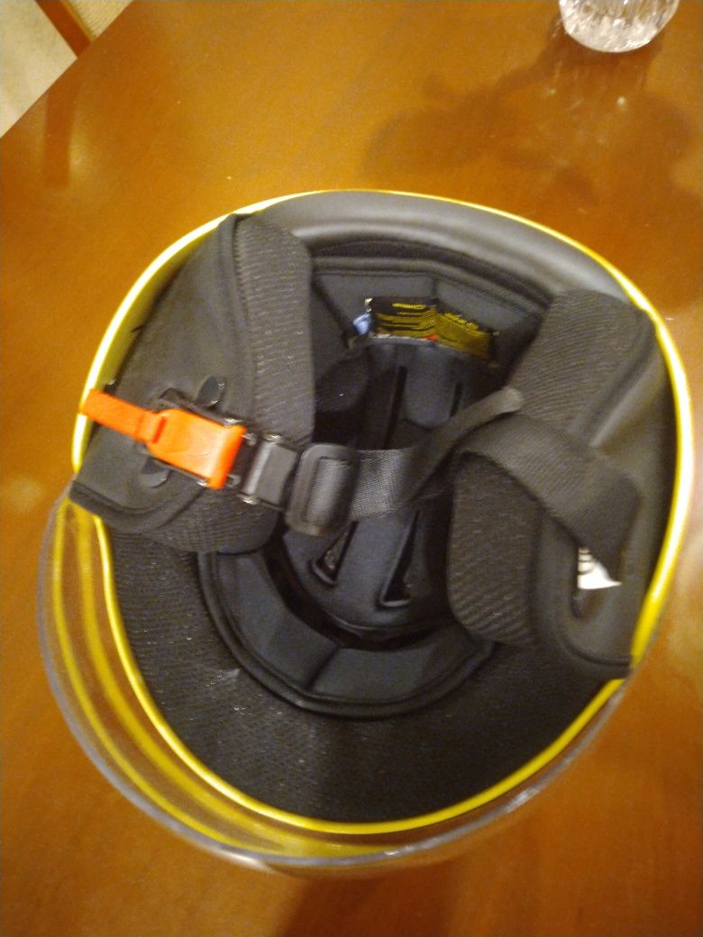 Capacete tamanho M novo