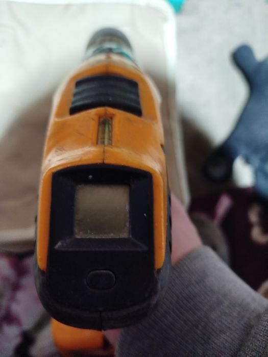 Продам шуруповерт