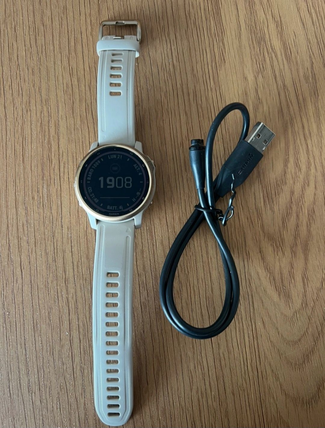 Garmin Fenix 6S Pro Solar – Beige/Dourado – Excelente Estado
