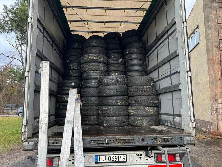 Шини R 16 в гарному стані