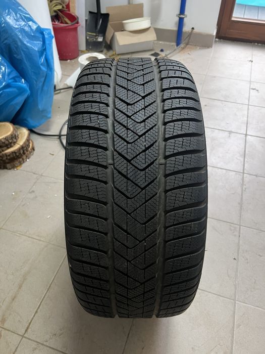 Opony zimowe pirelli 275/40 R18