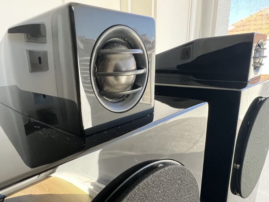 Morel Octave Signature – Piano Black + Suportes