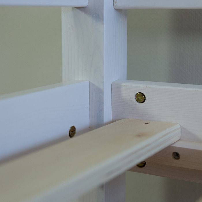 Łóżko jednoosobowe na antresoli