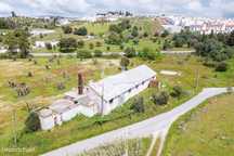 Armazém c/ 340m² | Arraiolos, Évora
