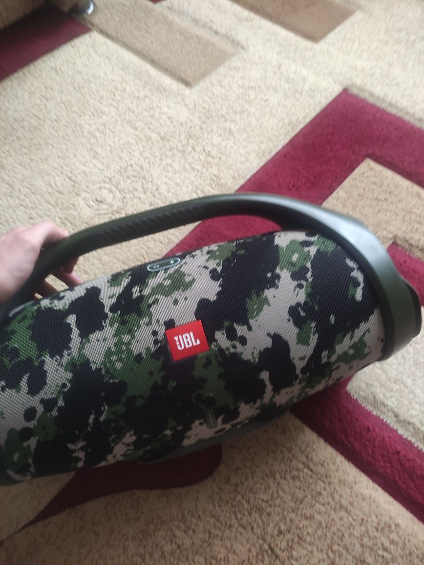 Продається jbl boombox 2