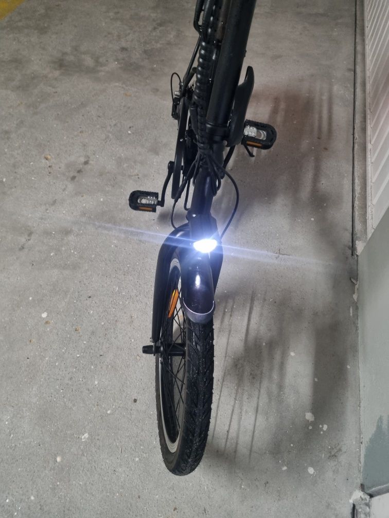 Bicicleta eletrica dobrável