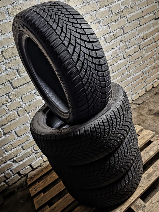 Зимові 225/50r17 Bridgestone | 8mm | 2022 | Стан нових | Преміум шини