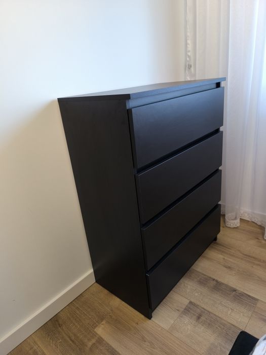komoda czarny mat