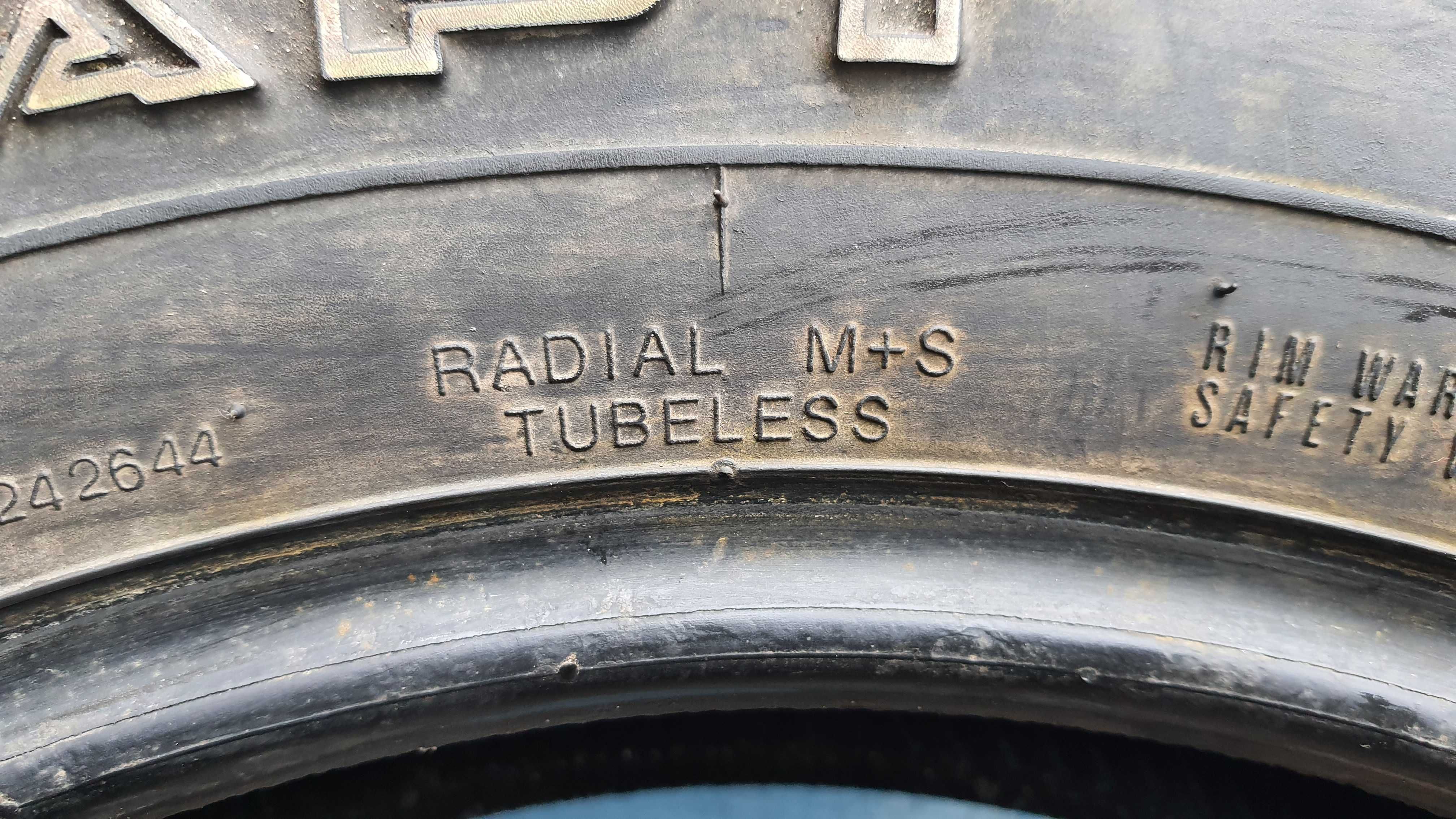 Kumho road Venture P 265 70 R17 M+S 4 штуки
