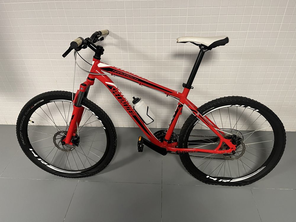 Bicicleta BTT Specialized