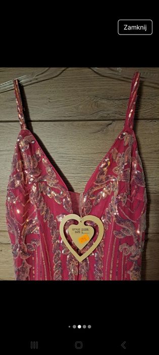 Sukienka cekinowa dopasowana r.40