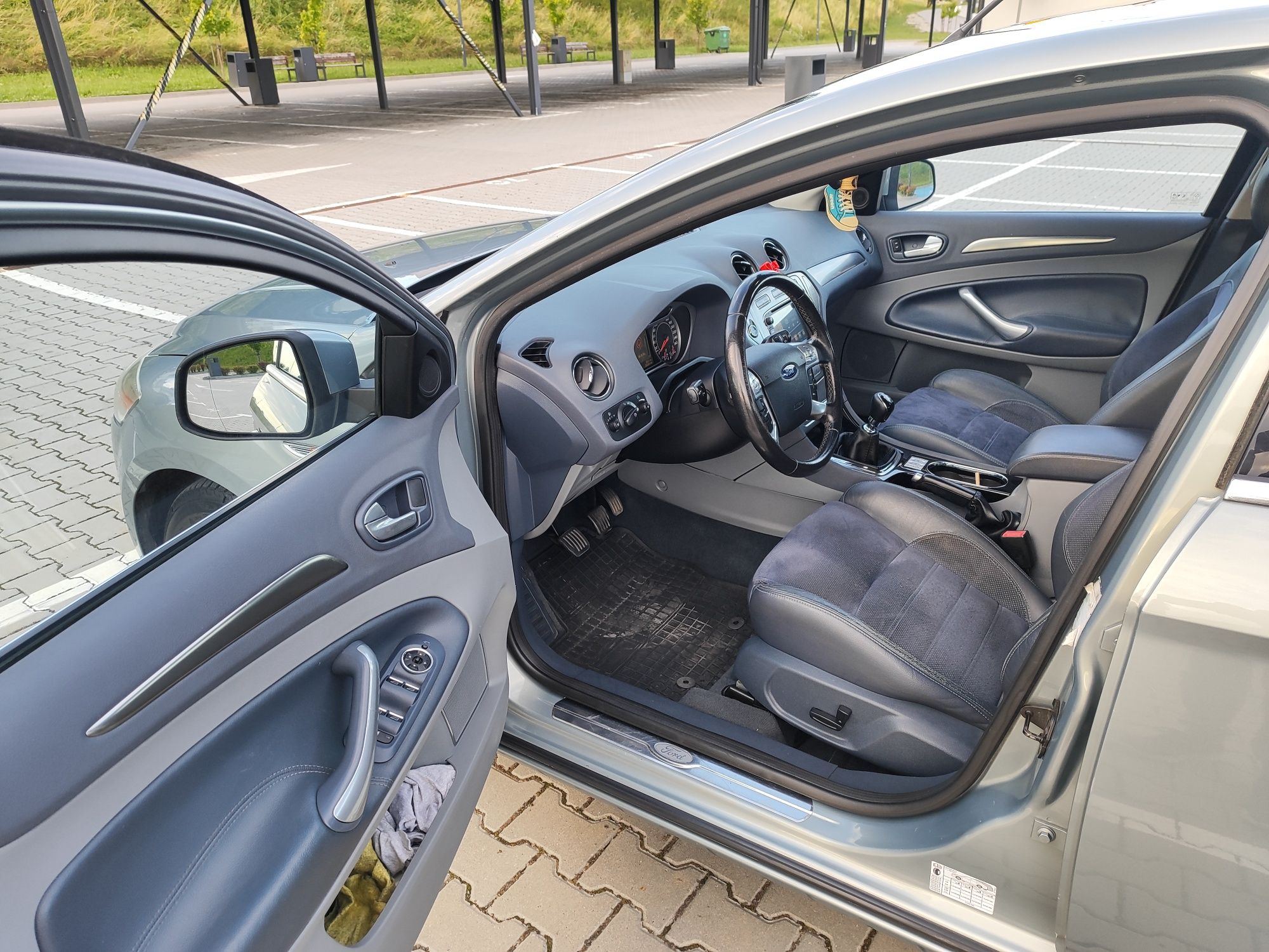 Ford Mondeo MK4 2007r Bogata wersja Tytanium S ful wyposażenie.