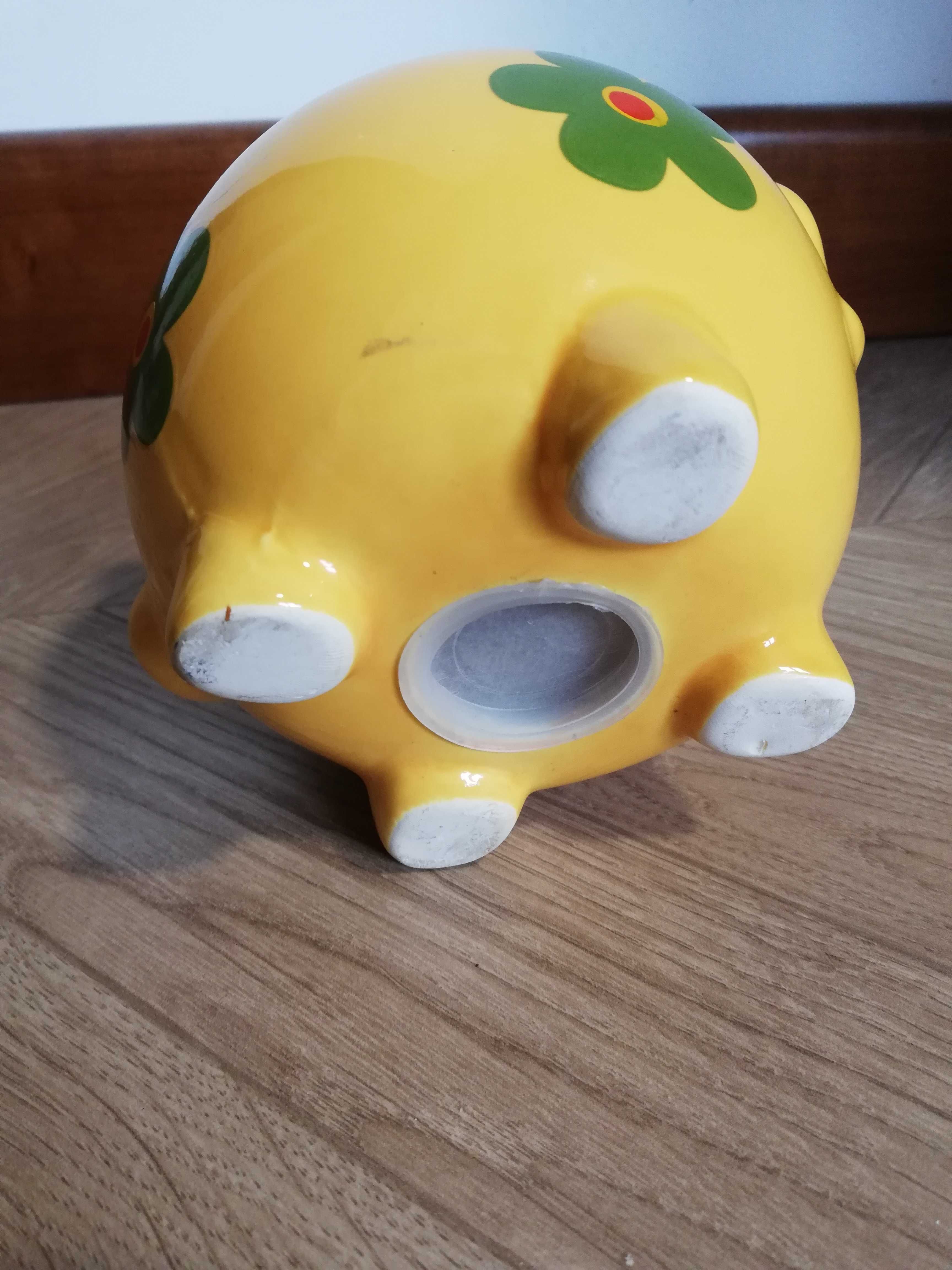 Świnka skarbonka ceramiczna z korkiem żółta