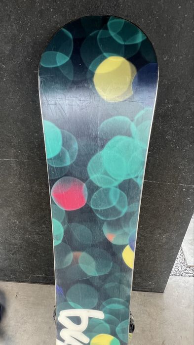 Sprzedam deske snowboardowa z butami