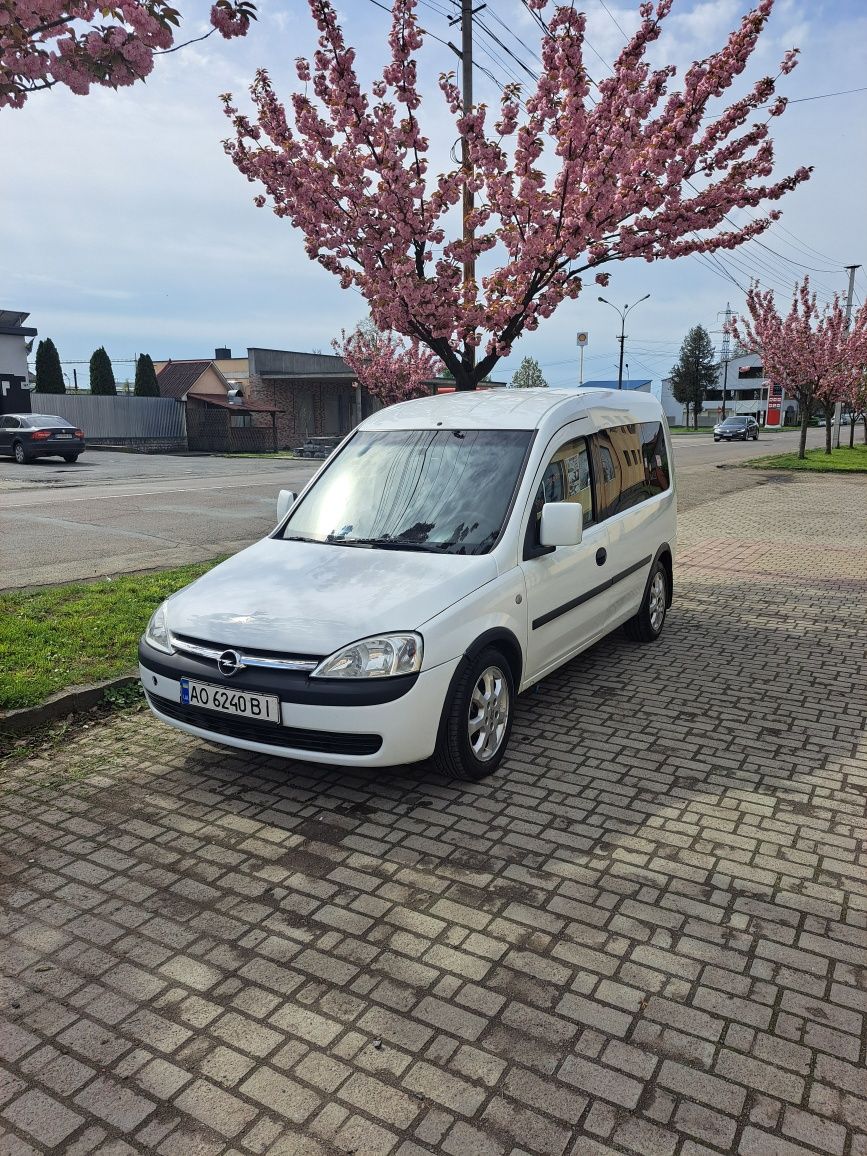 Opel Combo 2010р.